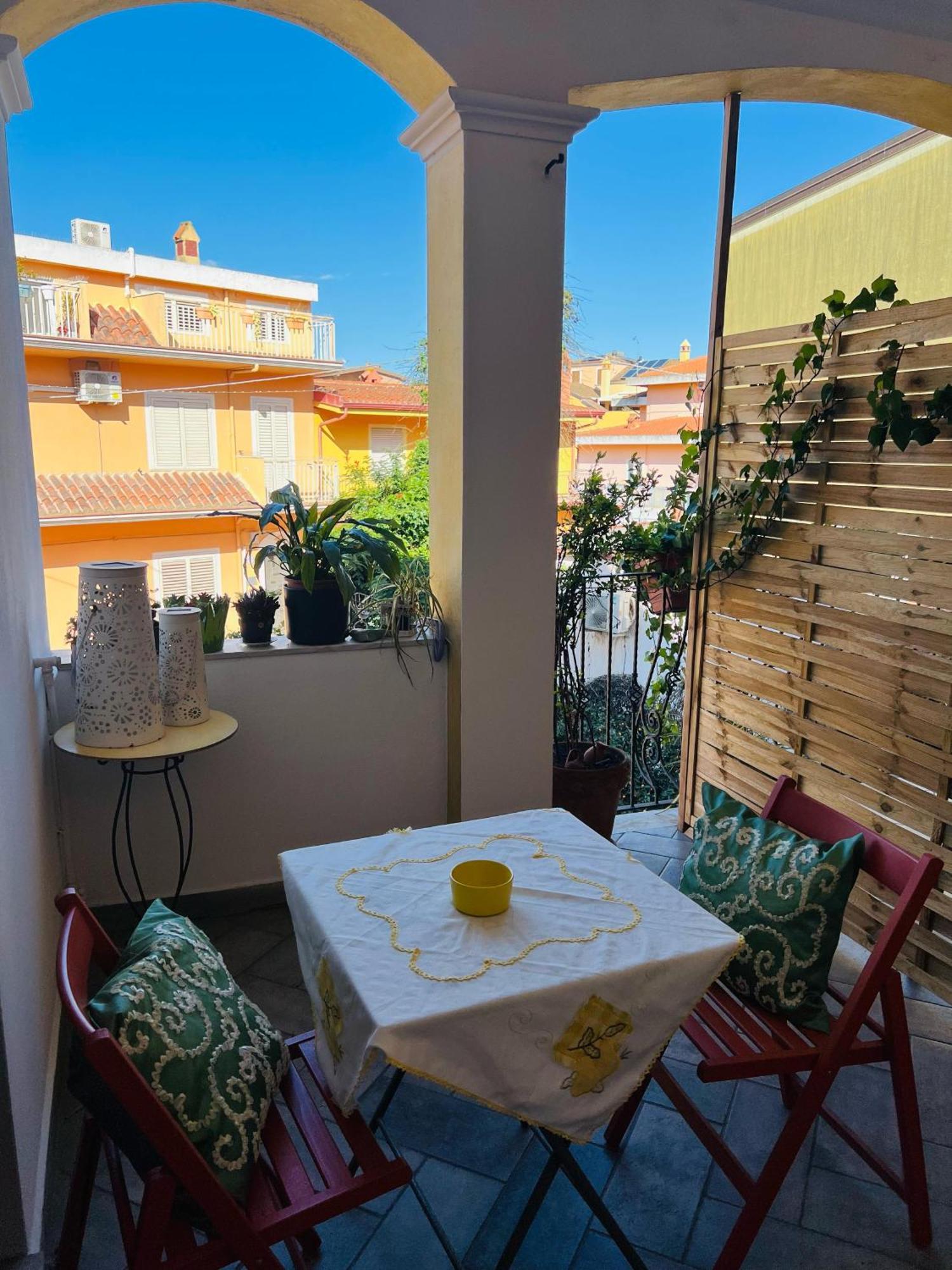 Bed And Breakfast Le Petunie Bari Sardo Eksteriør billede